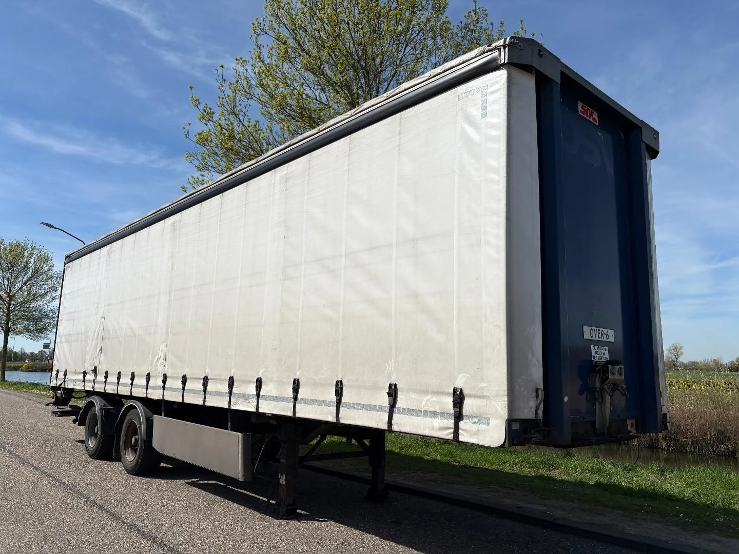 SDC TANDEM AXLE CURTAINSIDER 2009 afbeelding 1