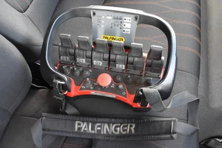 DAF LF 230 2023 - 4x2 + PALFINGER PK 7.501 SLD5 - AS GOOD AS NEW - ONLY 46 TKM - 3 SEATS - WHEELBASE: 535 CM - CAMERA - REMOTE CONTROL - bild 9