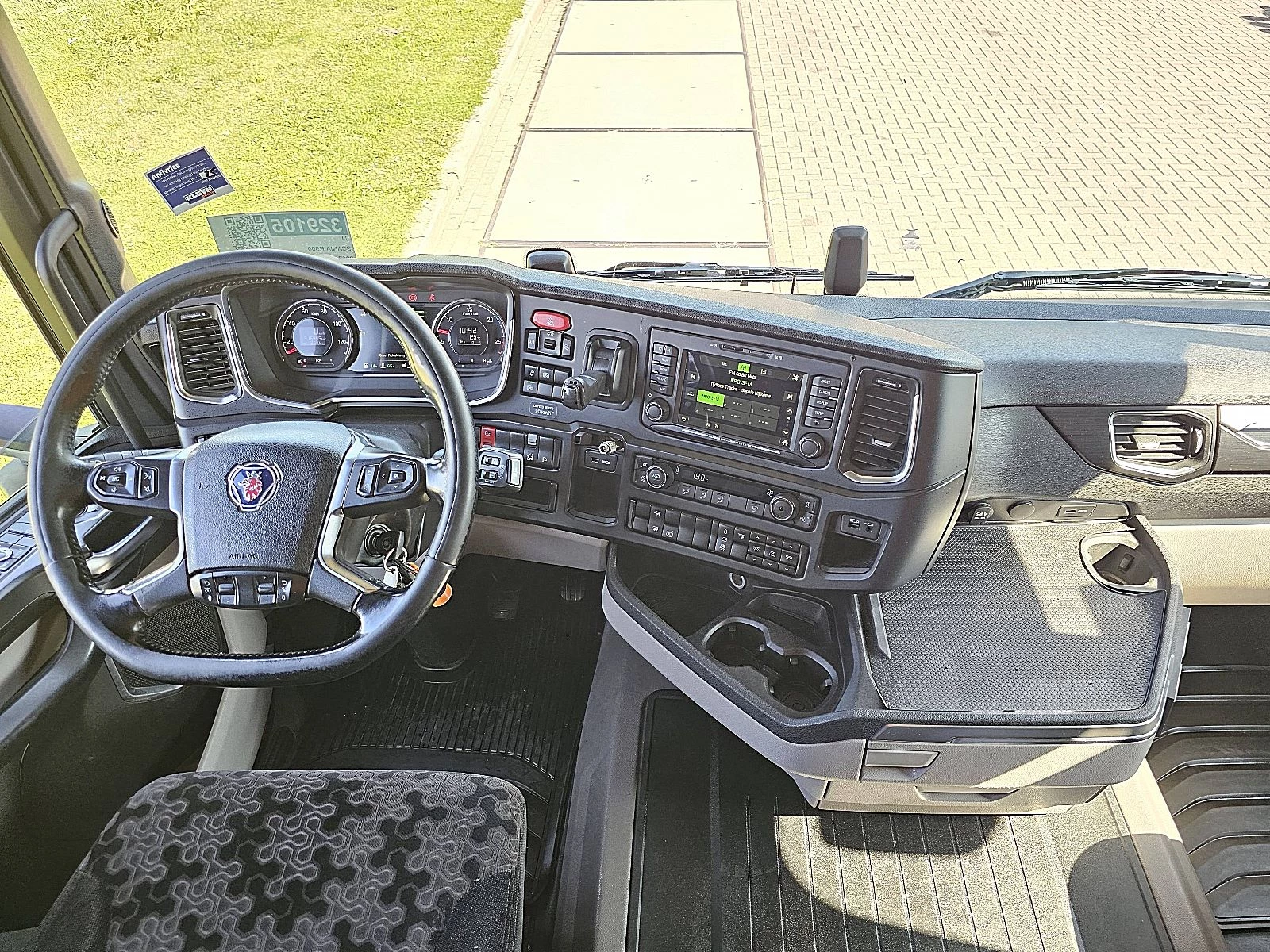 Scania R 2017 - R450 image 8