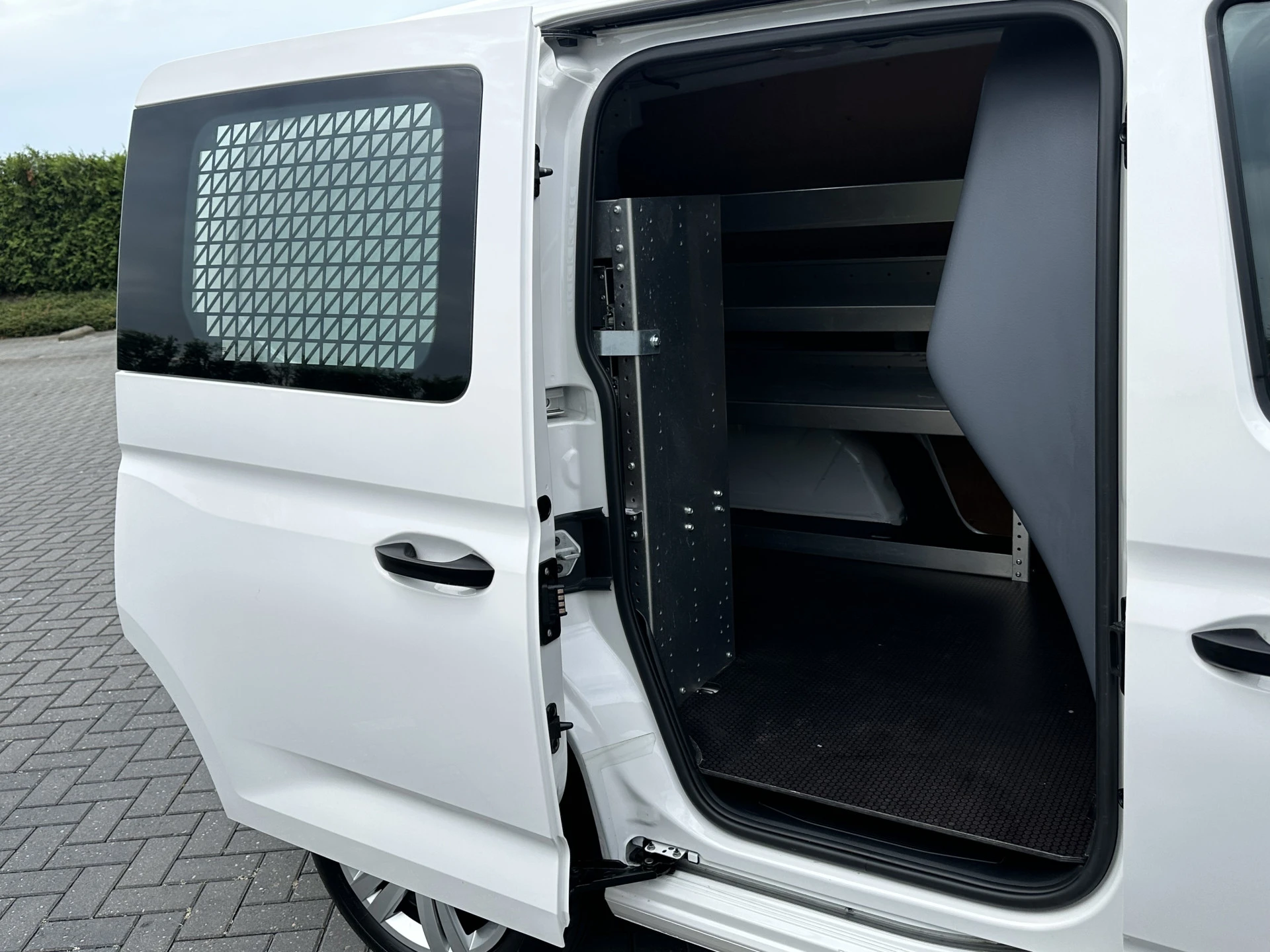 Volkswagen Caddy 2022 - Cargo 2.0 TDI 123 PK 4-MOTION / L1H1 / 4x4 / 1e EIG. / TREKHAAK / INRICHTING / CAMERA / CRUISE / AIRCO / CARPLAY afbeelding 11