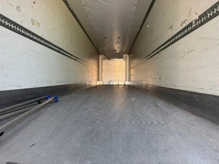 Kögel N/A 2019 - S24-4 CARRIER VECTOR 1550 3X BPW AXLE DISC BRAKES afbeelding 6