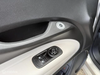 Fiat 500e 2025 - Giorgio Armani 42 kWh 118 PK Airco Navi Pano Leder изображение 13