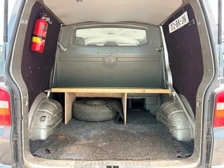 Volkswagen Transporter 2003 - T5 DOUBLE CAB 5-CILINDER (6 GEARS MANUAL GEARBOX / AIRCONDITIONING / 5 SEATS / ETC. imagen 9