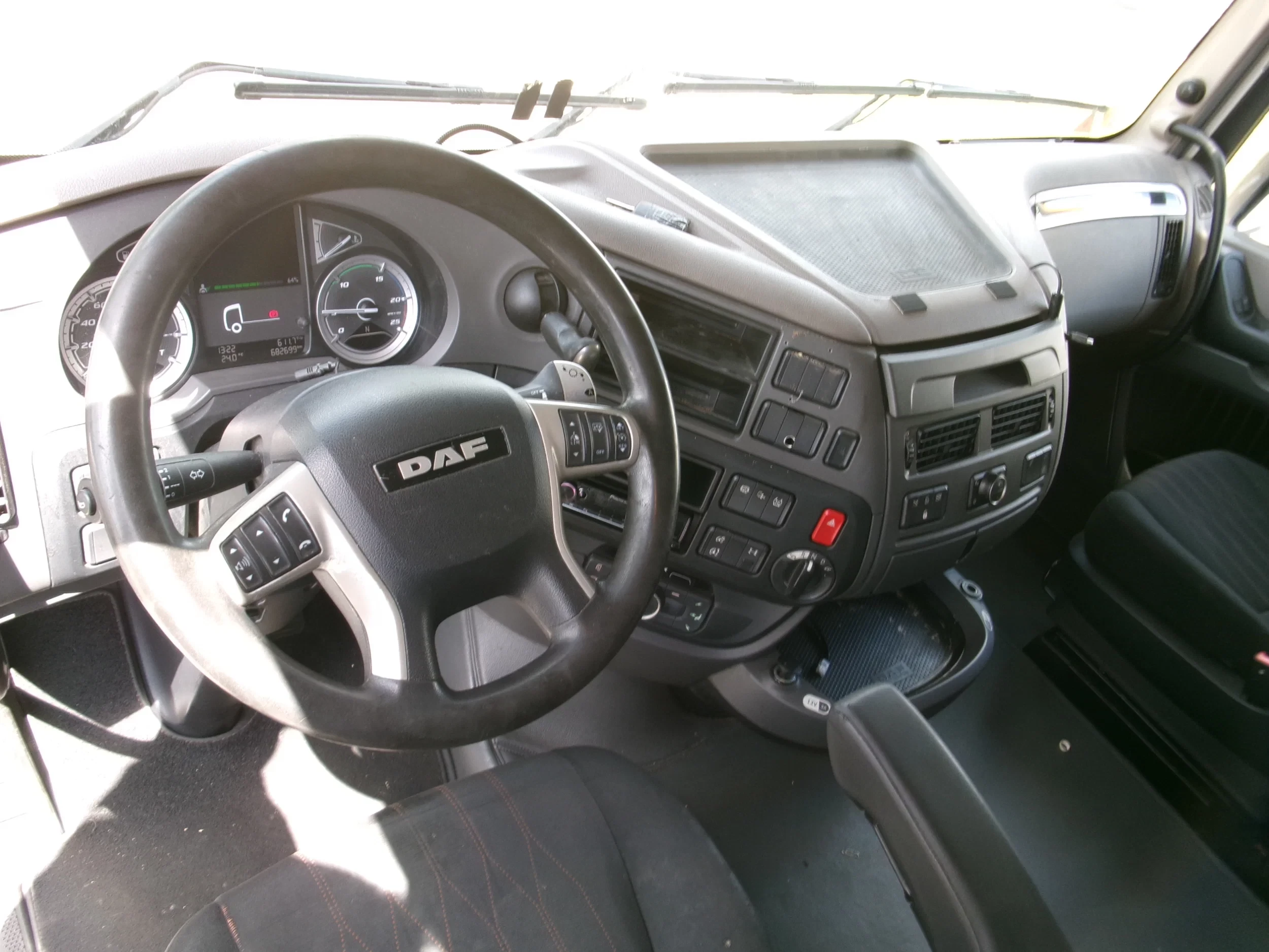 DAF XF 450 2019 - NL TRUCK APK 03-2027 zdjęcie 8