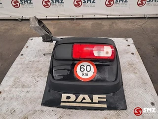 DAF 2019 - Occ spatbord achteraan rechts + montagebeugel DAF afbeelding 2 miniatuur