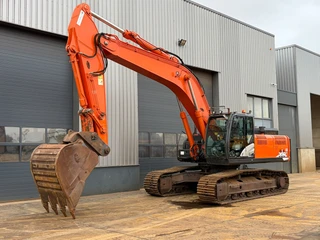 Hitachi ZX350LC-6 2018 image 2 thumbnail