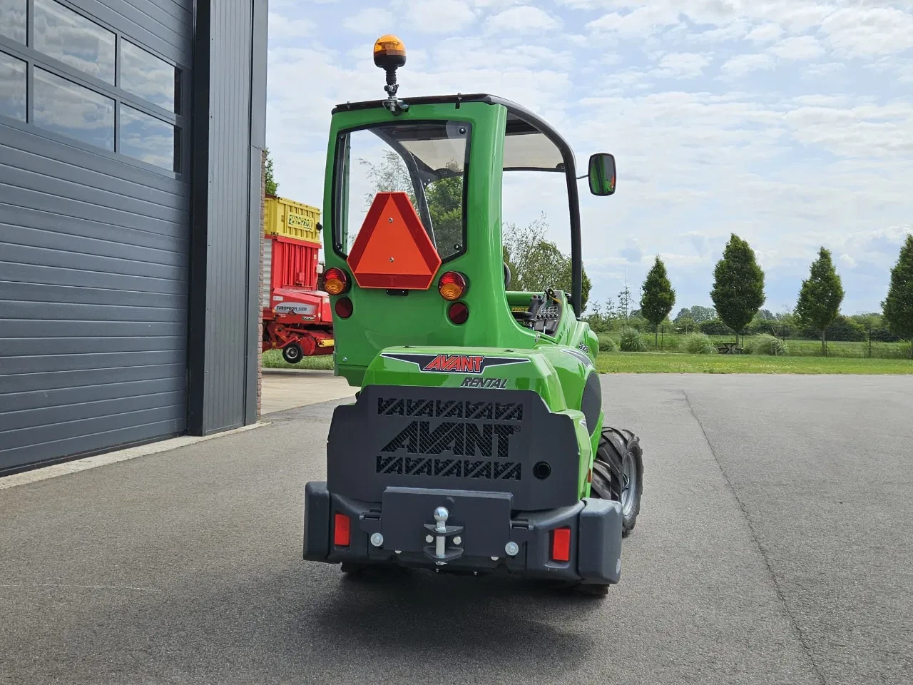 Avant 2025 - 528 Rental mini-shovel afbeelding 5