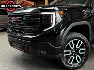GMC Sierra 2024 - AT4 6.2 V8 image 4