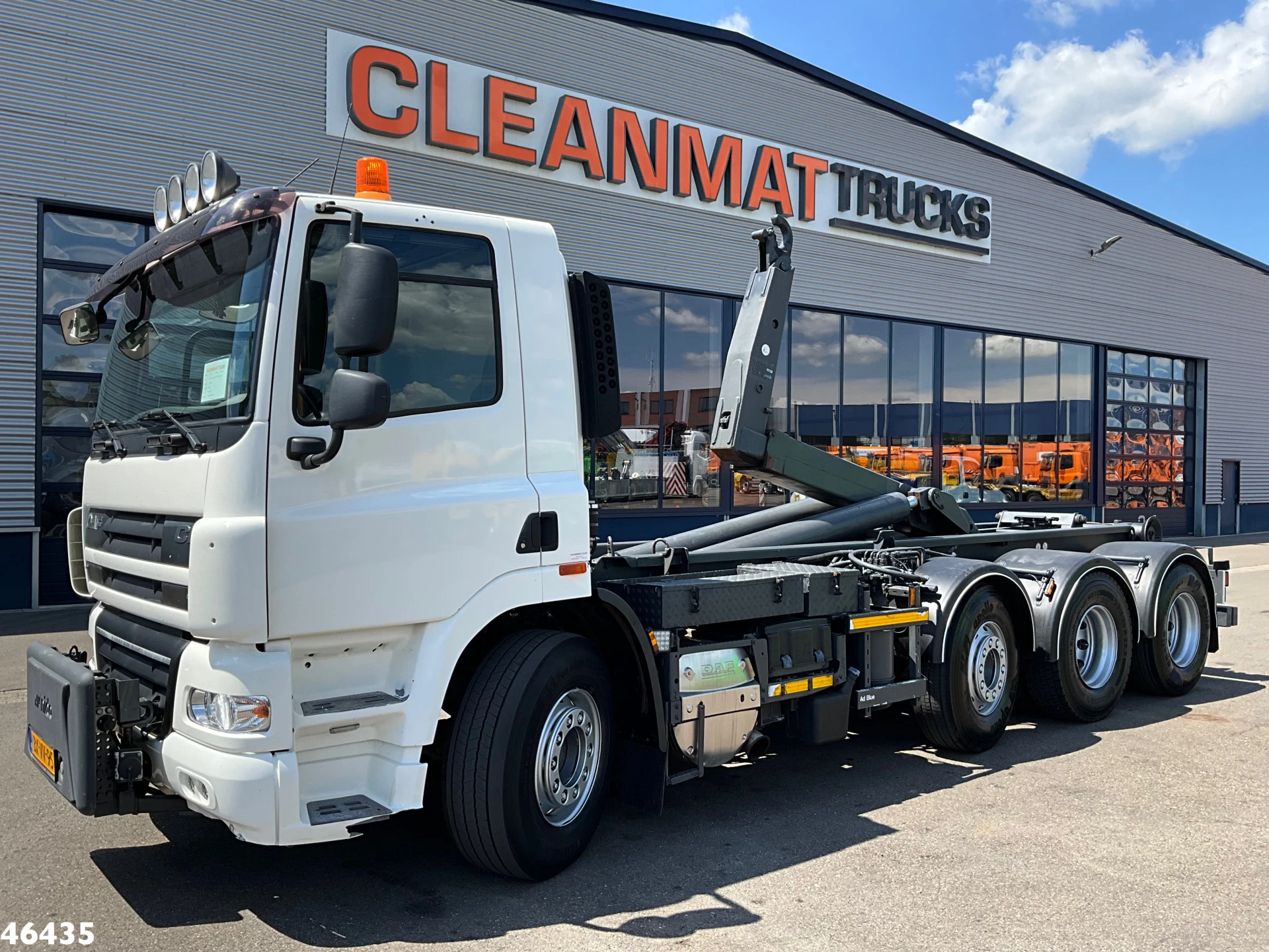 DAF 85 2010 - FAK CF 410 8x2 VDL 25 Ton haakarmsysteem Bild 1