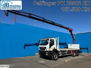 Iveco X-Way 2018 - 360 6X4, EURO 6, Steel suspension, Palfinger afbeelding 1