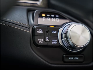 Dodge Ram 1500 2024 - 5.7 V8 4x4 Crew Cab Limited Night imagem 24