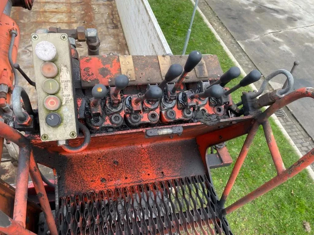 Orthaus 2 ASSIGE STEERING AXEL MKG HLK 330 VG CRANE 1997 obrázek 14