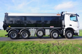 Mercedes-Benz Arocs 2024 - 10x4 49-tons midlift met Kempf achterover kipper bild 4