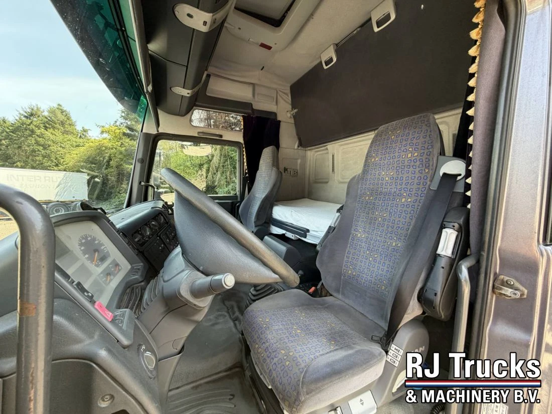 MAN TGA 2001 - 26.410 XXL 6x2 - Chassis | Retarder | Alcoa | Low Mileage | NL Truc afbeelding 5