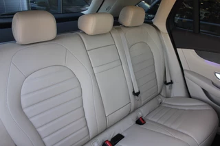 Mercedes-Benz GLC 2022 - 300e 4MATIC Luxury Line PANORAMADAK VIRTUAL LEDER 19'' obrazek 25