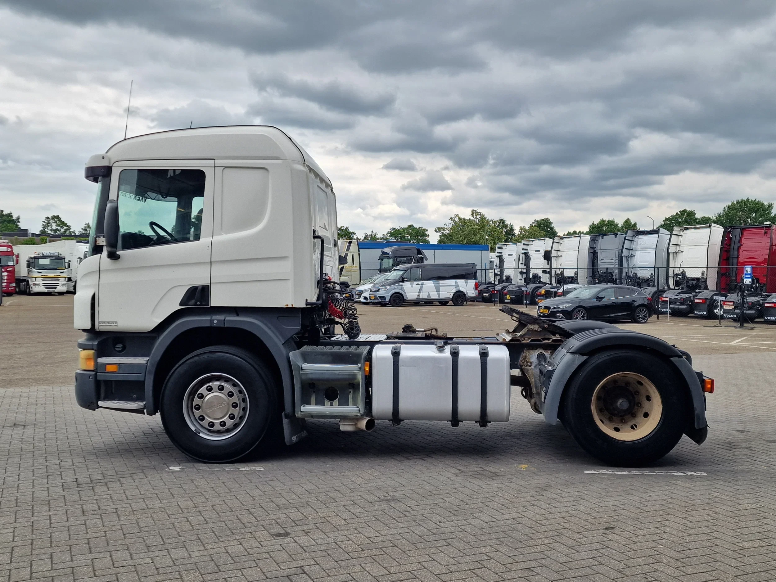 Scania P 2005 - P410 EURO3 - steal / air - manual gearbox - hydraulic afbeelding 4