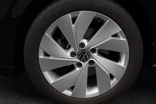 Volkswagen Golf 2021 - Variant 1.5 eTSI 150pk DSG Style obrázek 2 náhled