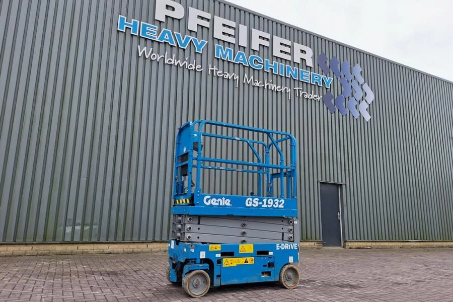 Genie 2022 - GS1932 E-Drive Several In Stock, 8m Working Height изображение 1
