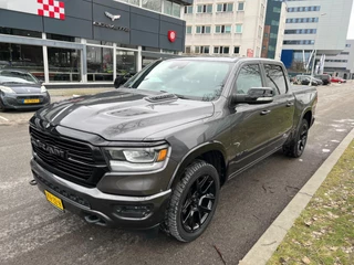 Dodge Ram 1500 2020 - 5.7 V8 4x4 Crew Cab Laramie Sport package image 2