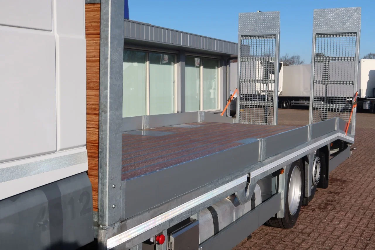 DAF XF 450 2021 - 6x2 Oprijwagen vloerhoogte 100 cm + 2x bed + lift as afbeelding 3