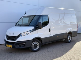 Iveco Daily 2023 - 35S14 2.3 140PK L2H2 Cruise Control 3.5t Trekgewicht Camera Airco Bluetooth Luchtgeveerde Stoel for sale