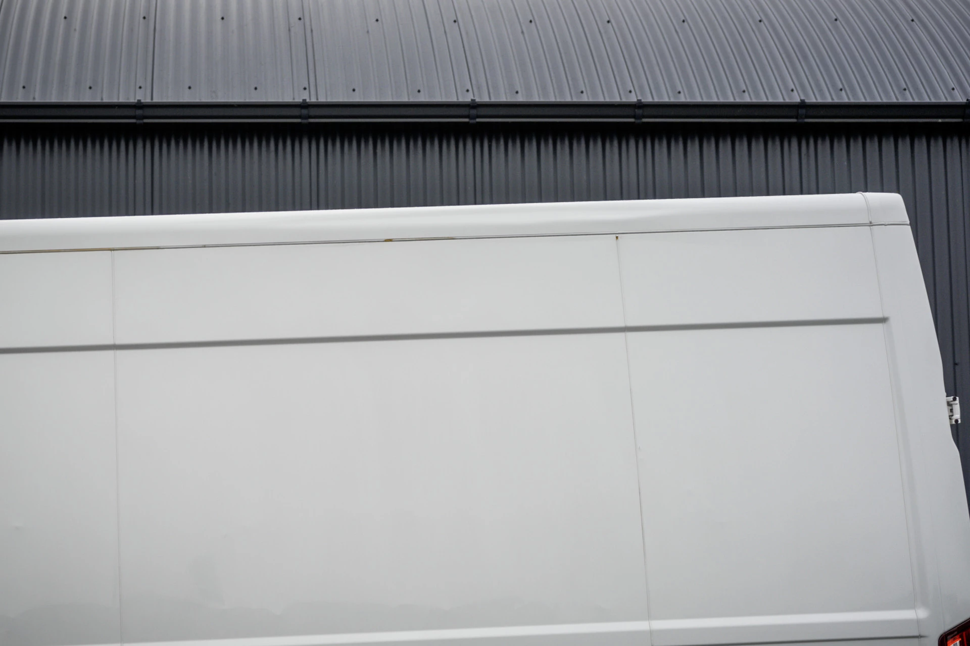 Iveco Daily 2021 - **35S14V 2.3 L2H2 | Automaat | Euro 6 | Cruise | Climate | 3500 KG Trekgewicht | Trekhaak** image 24