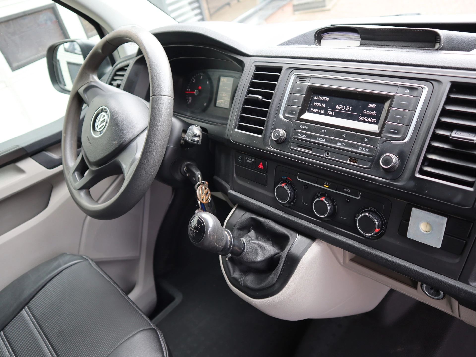 Volkswagen Transporter 2018 - 2.0 TDI 102 pk Euro 6 - L2 Lang - Imperiaal afbeelding 10