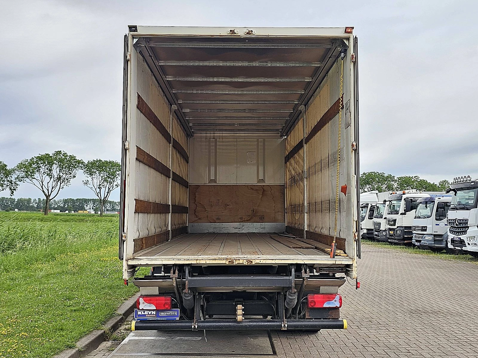 MAN TGM 2008 - 18.240 Bild 15