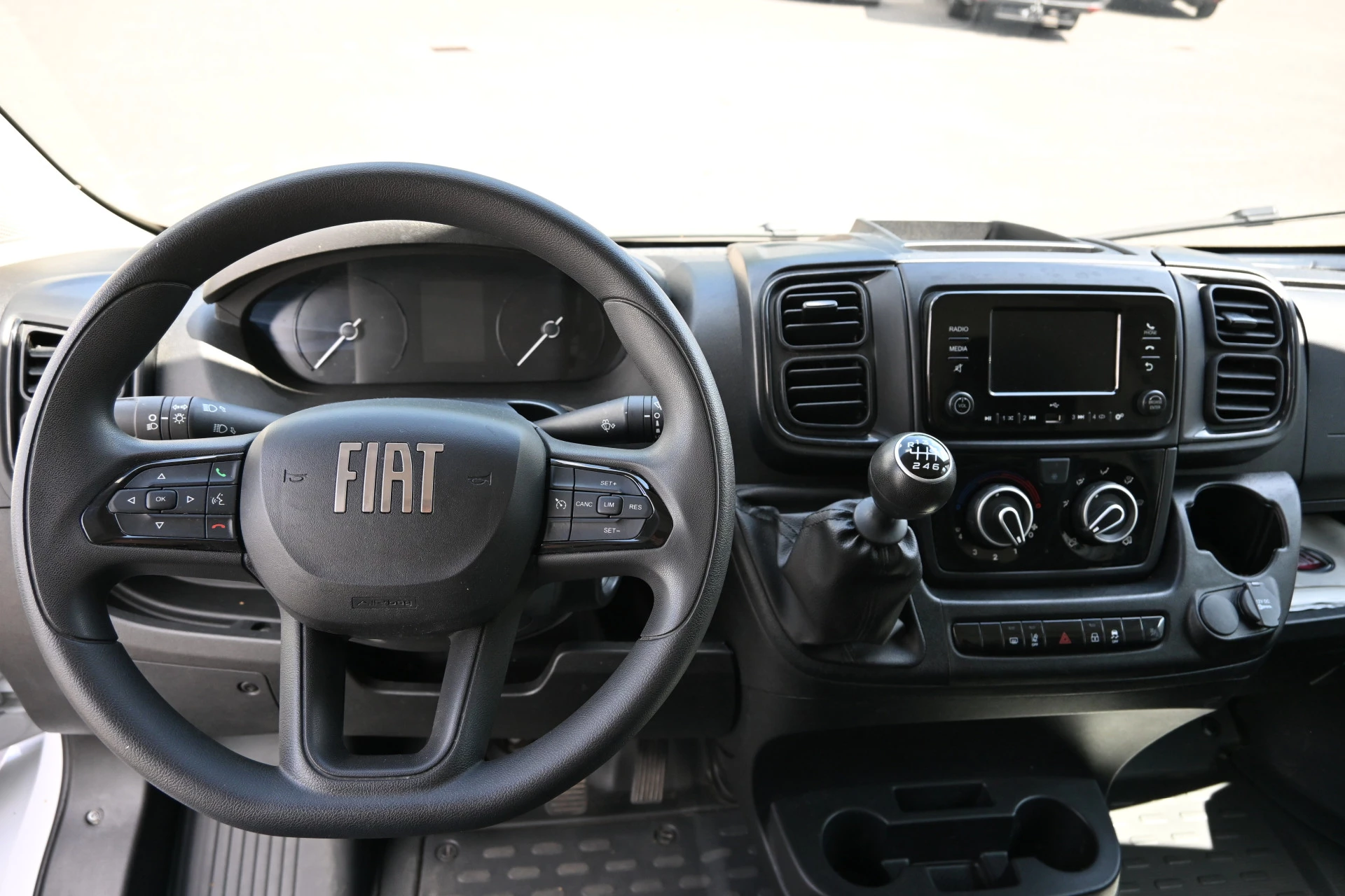 Fiat Ducato 2024 - L2H2 2.2 MultiJet 140 pk 3.5t obrázek 12