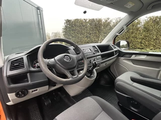 Volkswagen Transporter 2019 - 2.0 TDI 102 PK TRENDLINE / L2H1 / 1e EIG. / DUBBEL CABINE / TREKHAAK / AIRCO / CRUISE obrazek 7