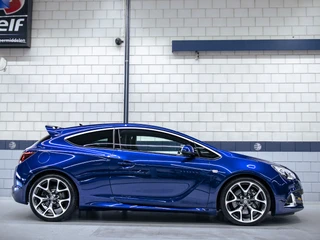 Opel Astra 2013 - GTC 2.0 Turbo OPC afbeelding 2 miniatuur