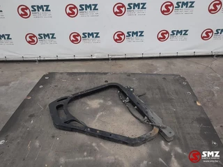 Renault N/A 2015 - Occ spatbordbevestiging + steun Renault zdjecie 1