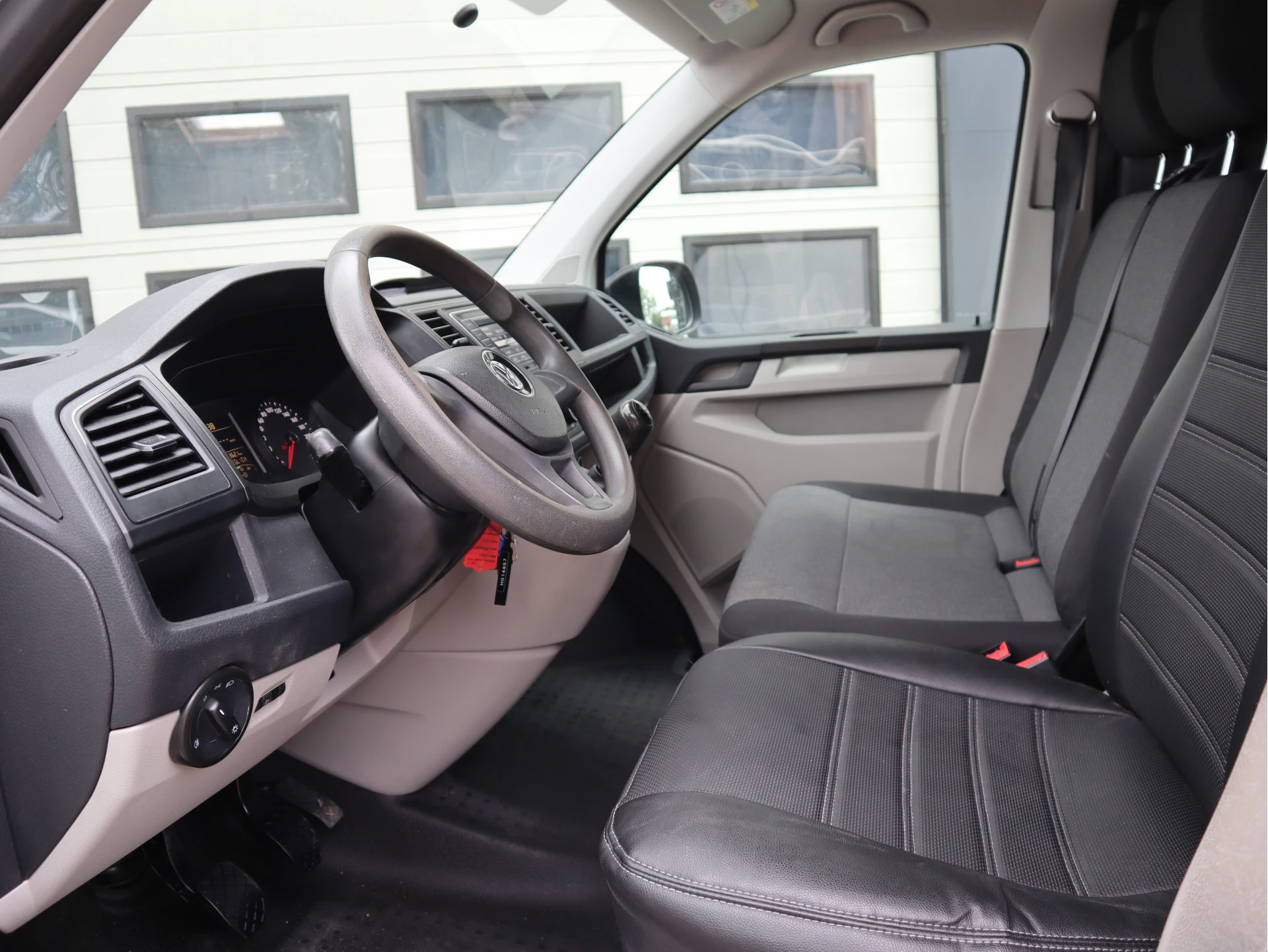 Volkswagen Transporter 2018 - 2.0 TDI 102 pk Euro 6 - L2 Lang - Imperiaal afbeelding 11