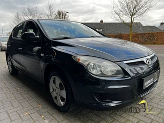 Hyundai i30 2010 - 1.4i Active Cool / apk 3-2027 imagem 3