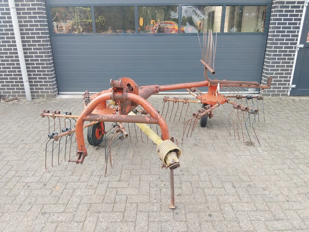 Kuhn GA 402 Hark afbeelding 1