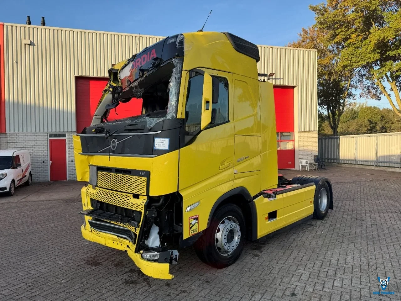 Volvo FH 2023 - FH5-460 / ENGINE RUNNING / VEB+ / I-PARKCOOL / DOUBLE TANK / 380663 KM / GERMAN TRUCK / FRIDGE / LWDS / AUTOMATIC / EURO-6 / 2023 afbeelding 1