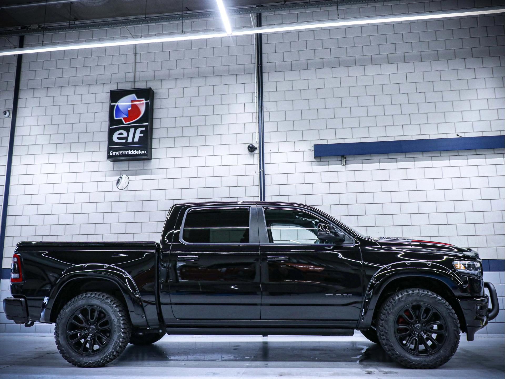 Dodge Ram 1500 2025 - Limited Night Edition immagine 2