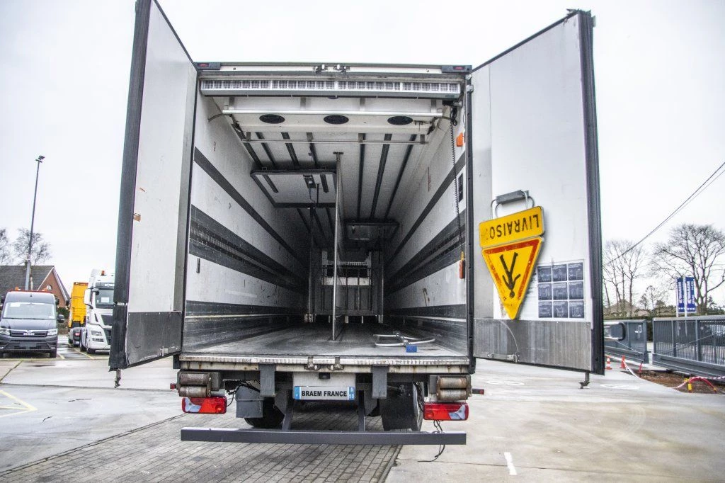 ASCA 2011 - CARRIER 1850 MT+CLOISON+ESS. DIRECT./STEERING/GELENKT immagine 8