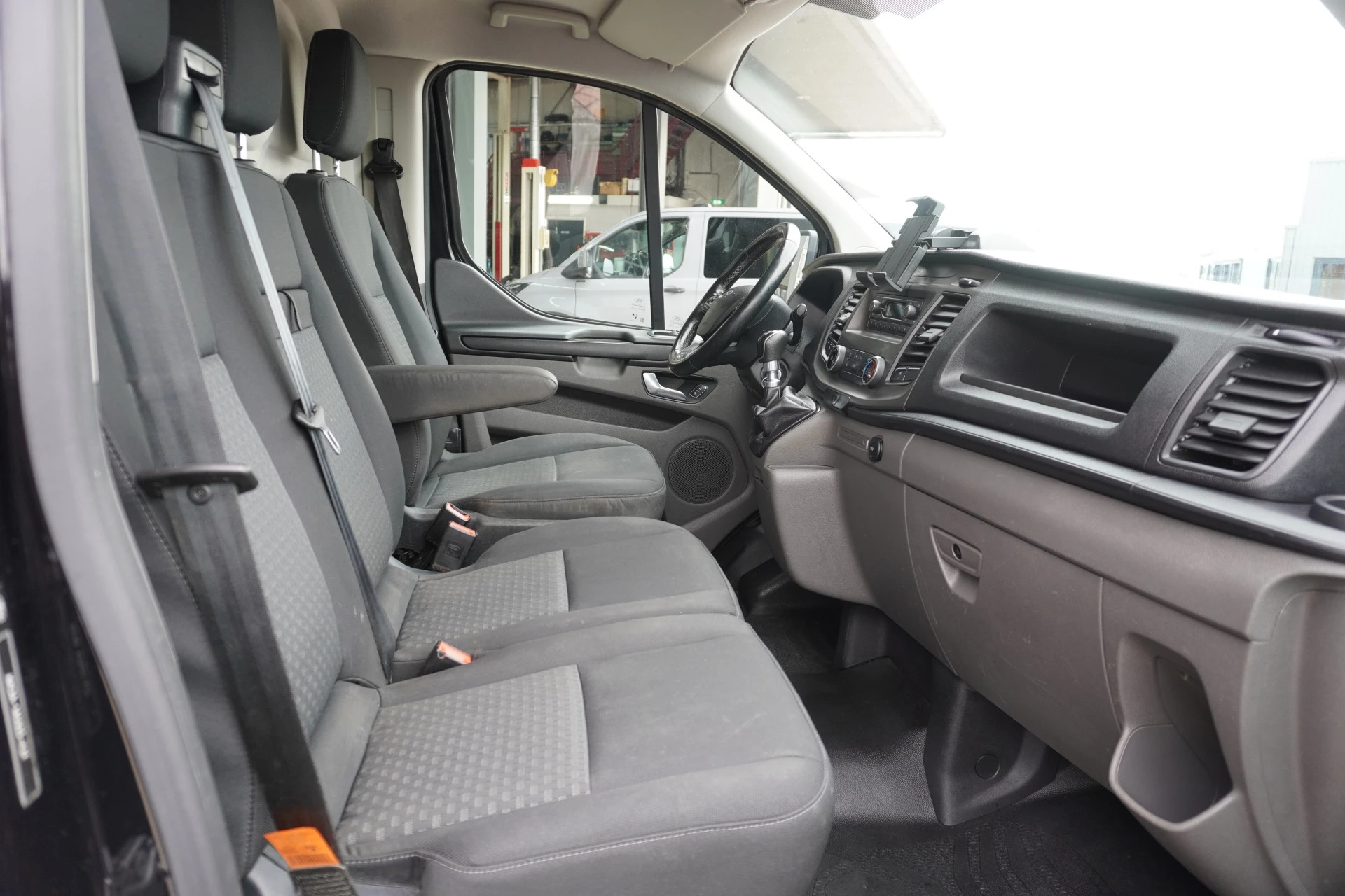 Ford Transit Custom 2022 - 300L 2.0 TDCI 130PK L2H2 Trend afbeelding 14