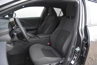 Toyota C-HR 2025 - 2.0 Plug-in Hybrid 220 Dynamic afbeelding 28