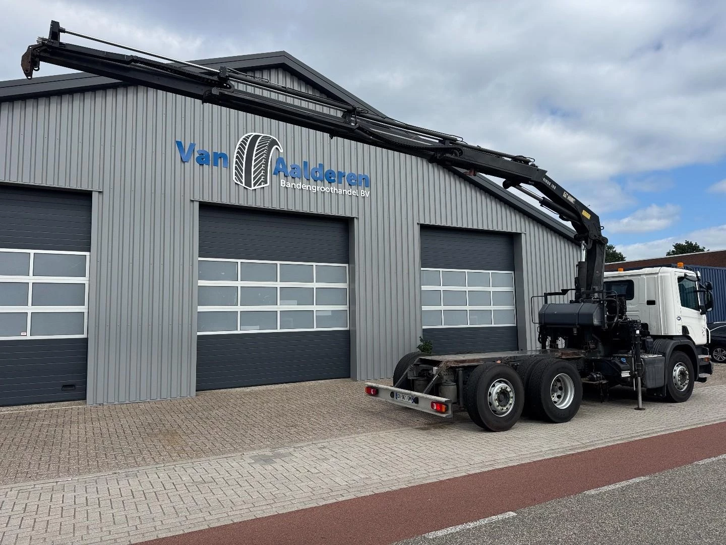 Scania P 2015 - P360 6x2, HIAB 188 E-3, Chassis / Fahrgestell imagem 3