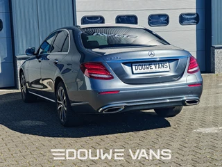 Mercedes-Benz E-Class 2019 - 300e Head Up Exclusive Memory Burmester Panorama Hybrid obrazek 5