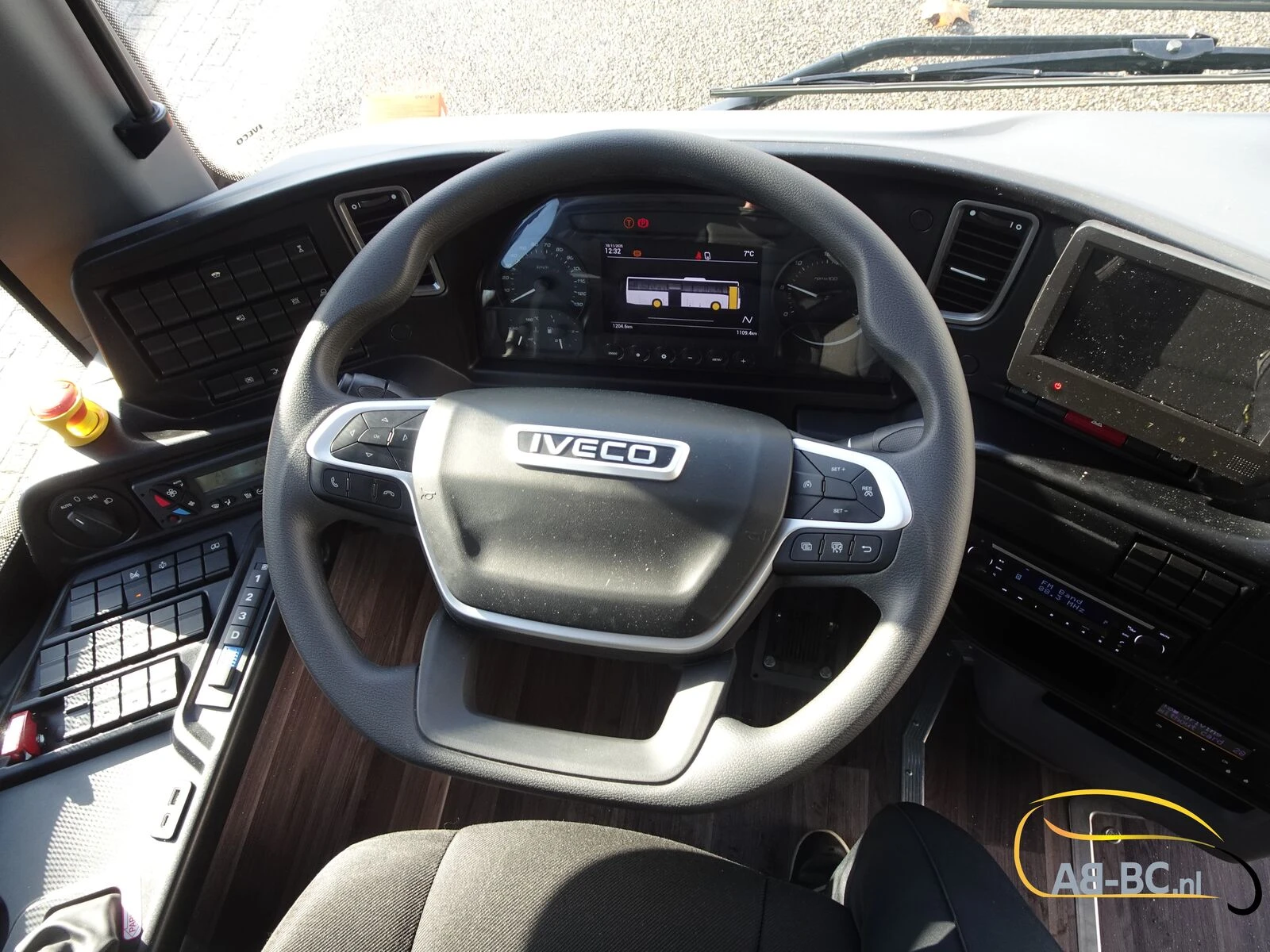 Iveco NEW Crossway 12.10 MTR, 55 Seats, LUXURY INTERIOR 2026 Bild 44