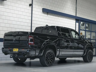 Dodge Ram 1500 2022 - Limited Night Edition | Stoelmassage | Dubbele LPG Installatie afbeelding 3 miniatuur