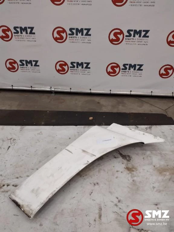 MAN 2019 - Occ spatbord vooraan rechts MAN obrázek 1