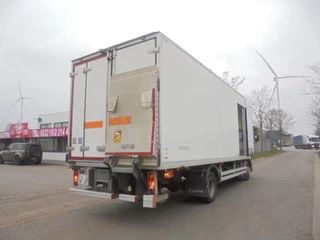 Renault D 2020 - 210 FRIGO MANUAL GEARBOX bild 5