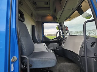 Volvo N/A 2011 - FL 240.12 imagem 7