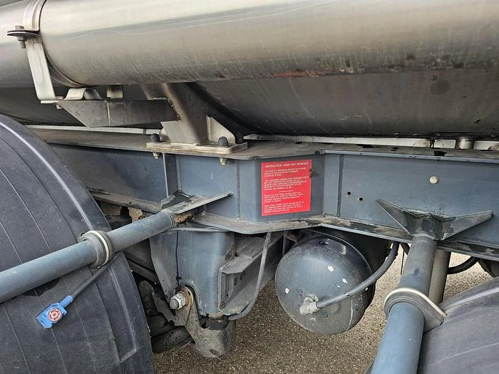 Magyar S43 EDD | MILK/ FOODSTUFF | 36000 LTR | 2 STEERING AXLE'S | DISC BRAKES. 2013 image 21