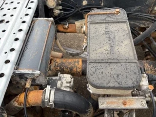Scania R 2006 - R380 LA 4x2 DAYCAB (EURO 3 / 12 GEARS MANUAL GEARBOX / RETARDER / HYDRAULIC KIT / P.T.O.) imagen 7