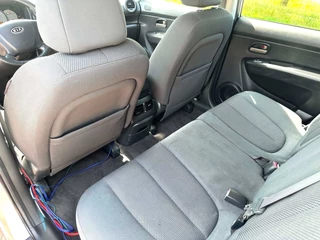 Kia Carens 2007 - 2.0 CVVT X-ecutive Automaat 144 PK Benzine zdjecie 30